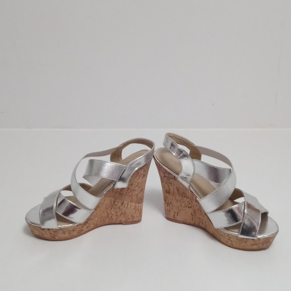 Via Pinky Collection Heels - Picture 2 of 4